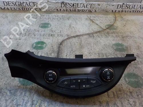 Used Climate control Climate control TOYOTA YARIS (_P9_) 1.4 D-4D (NLP90_, NLP90R) (90 hp) 3851555 3851555