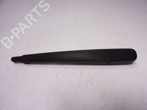 Used Rear windshield wiper arm HYUNDAI ix35 (LM, EL, ELH) 1.7 CRDi (116 hp) 15855934