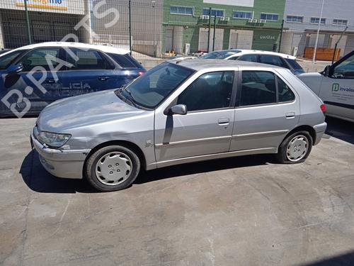 Right headlight PEUGEOT 306 Hatchback (7A, 7C, N3, N5)  | BP8913094C29 