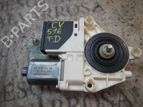 Rudehejsemotor bagstkærm højre RENAULT MEGANE III Hatchback (BZ0/1_, B3_) 1.5 dCi | BP3834488E22