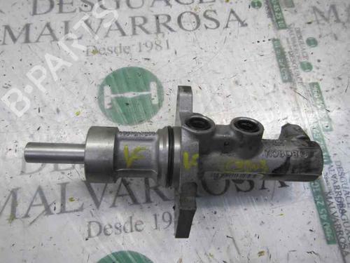 Used Brake master cylinder MERCEDES-BENZ SPRINTER 3-t Van (B906) [2006-2018]  3856091