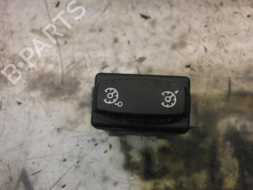 Used Electronic module RENAULT CLIO III Grandtour (KR0/1_) [2007-2025]  3790317
