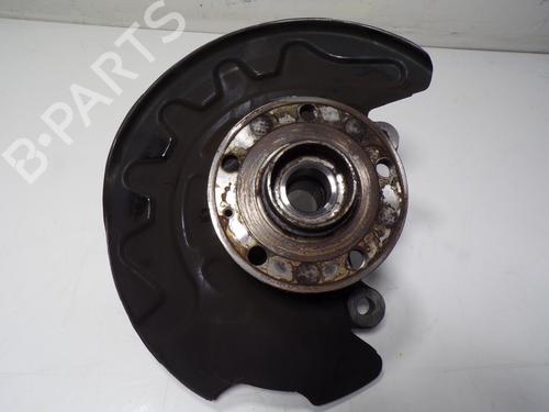 Used Right front steering knuckle Right front steering knuckle VW GOLF VII (5G1, BQ1, BE1, BE2) 1.5 TSI (150 hp) 12261782 12261782