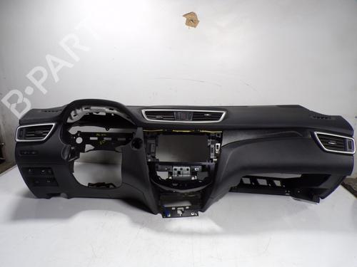 Dashboard NISSAN X-TRAIL III (T32_, T32R, T32RR) 1.6 dCi (T32) (130 hp) 13541978