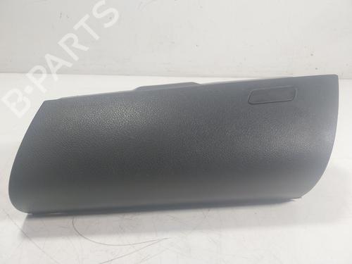 Used Glove box TOYOTA HILUX VIII Pickup (_N1_) 2.4 D 4WD (GUN125_, GUN125R) (150 hp) 16692890