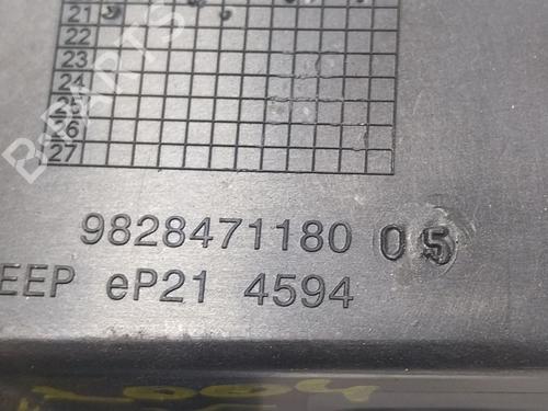 Fuel flap PEUGEOT 208 II (UB_, UP_, UW_, UJ_) e-208 | BP25036611C131 
