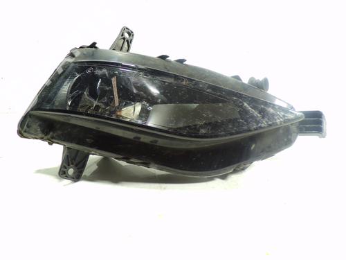 Used Right front fog light Right front fog light VW GOLF VII (5G1, BQ1, BE1, BE2) 1.6 TDI (115 hp) 8629989 8629989