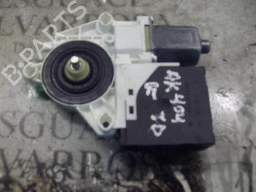 Used Right rear window motor Right rear window motor 3790898 3790898