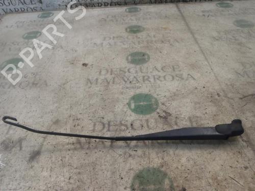 Used Front windshield wiper arm Front windshield wiper arm FIAT SEICENTO / 600 (187_) 1.1 (187AXB, 187AXB1A, 187AXC1A02) (54 hp) 3812853 3812853