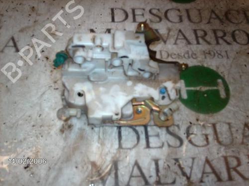 Used Front right lock NISSAN PRIMERA (P11) 2.0 TD (90 hp) 3786620