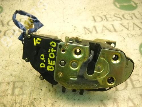 Used Front right lock KIA CARNIVAL I (UP) 2.9 TDi (126 hp) 3789125