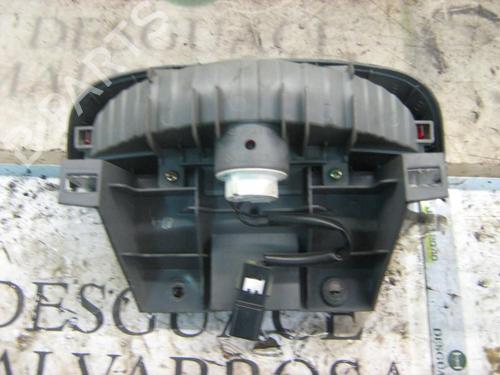 Rear center light KIA RIO I Hatchback (DC) 1.5 16V | BP10969228I39 - Image 2