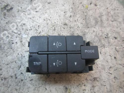 Used Electronic module Electronic module IVECO DAILY IV Platform/Chassis 29L12 (116 hp) 4011830 4011830