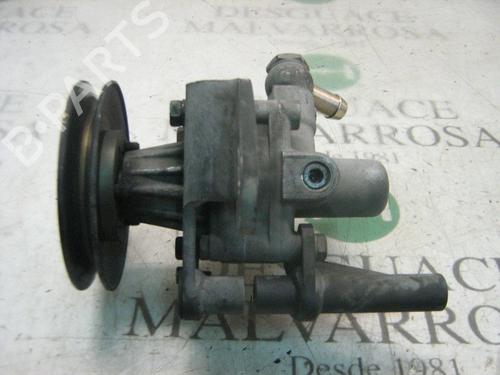 Used Steering pump NISSAN TRADE Van [1996-2001]  3778173