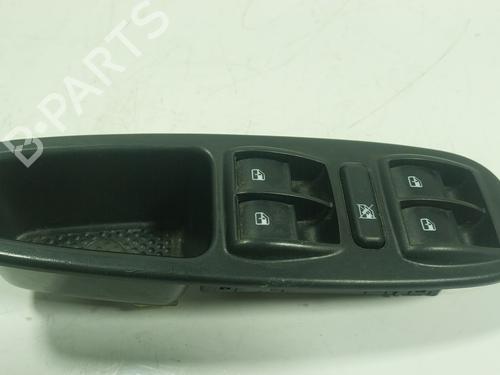 left-front-window-switch-fiat-500l-351_-352_-2012-25129300 main image