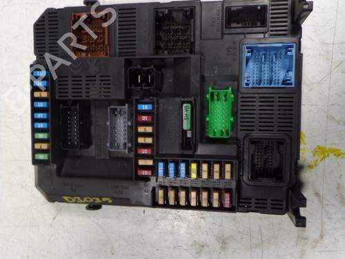 Used Fuse box Fuse box PEUGEOT 308 II (LB_, LP_, LW_, LH_, L3_) [2013-2021] 8802251 8802251