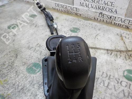 Gear lever PEUGEOT 208 I (CA_, CC_) 1.6 HDi / BlueHDi 75 | BP7411070M90