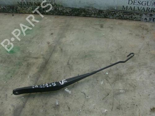 Used Front windshield wiper arm Front windshield wiper arm FIAT STILO (192_) 1.6 16V (192_XB1A) (103 hp) 3761299 3761299