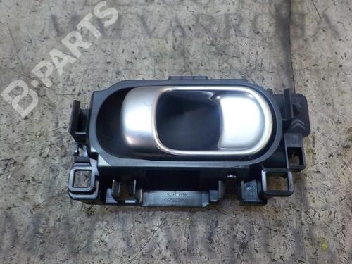 Used Rear right interior door handle Rear right interior door handle CITROËN C4 CACTUS 1.2 VTi 82 (82 hp) 4006687 4006687