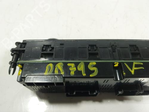 Climate control SEAT ARONA (KJ7, KJP) 1.0 TSI | BP32092004I5 - Image 3