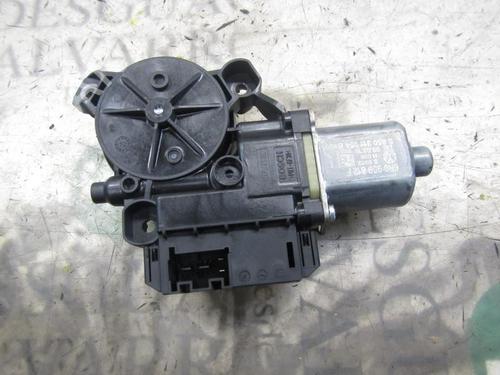 Right rear window motor VW POLO V (6R1, 6C1) 1.6 TDI | BP3827151E22 