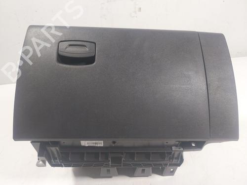 Used Glove box Glove box RENAULT KADJAR (HA_, HL_) 1.3 TCe 140 (HLNB, HLN1) (140 hp) 17030323 17030323