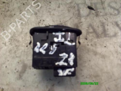Left rear window switch HYUNDAI SANTAMO | BP4019601I29 - Image 2