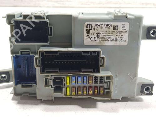 Used Fuse box Fuse box 39234727 39234727