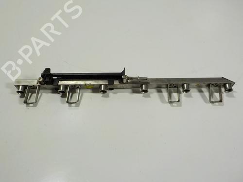 Used Injection rail Injection rail BMW 3 (E90) 330 i (258 hp) 11192790 11192790