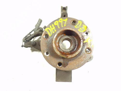 Used Right front steering knuckle RENAULT ZOE (BFM_) ZOE (88 hp) 8956941