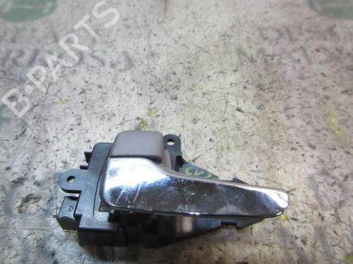 Used Front left interior door handle Front left interior door handle MITSUBISHI GRANDIS (NA_W) 2.0 DI-D (NA8W) (136 hp) 4009477 4009477