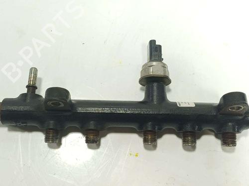 Used Injection rail Injection rail 38276724 38276724