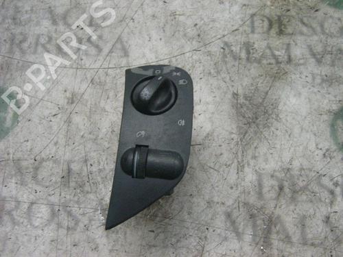 Used Headlight switch VW POLO III (6N1) [1994-1999]  3734017