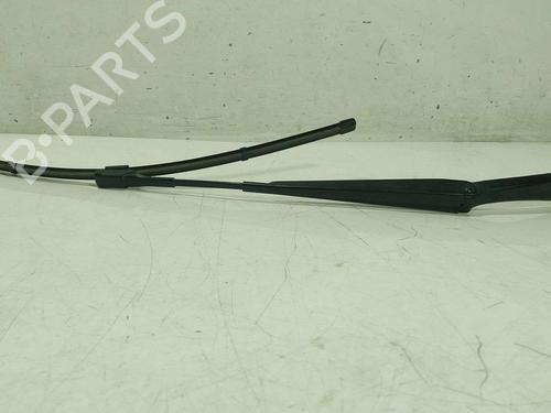 Used Front windshield wiper arm Front windshield wiper arm 39452734 39452734