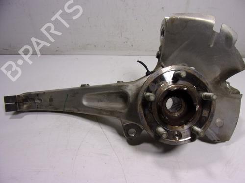 Used Right front steering knuckle Right front steering knuckle LAND ROVER DISCOVERY V (L462) D300 MHEV 4x4 (300 hp) 15553825 15553825