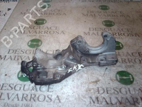 Used Engine mount RENAULT MEGANE I (BA0/1_) 1.4 e (BA0E, BA0V) (75 hp) 9085722