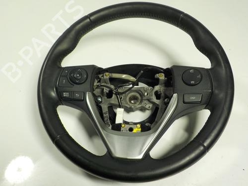 Used Steering wheel TOYOTA AURIS (_E18_) 1.4 D-4D (NDE180_, NDE180R) (90 hp) 12207124