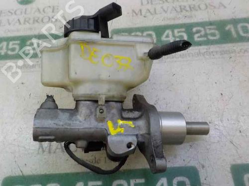 Used Brake master cylinder Brake master cylinder VW GOLF VI (5K1) 1.6 TDI (105 hp) 5270966 5270966