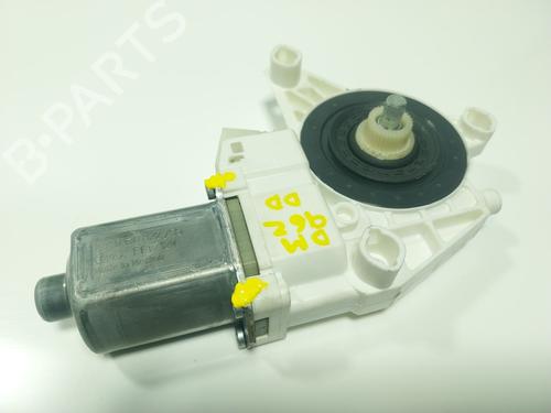 Used Right front window motor Right front window motor MERCEDES-BENZ M-CLASS (W166) ML 250 CDI / BlueTEC 4-matic (166.004, 166.003) (204 hp) 17385032 17385032
