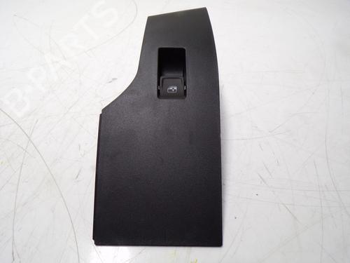 Used Right rear window switch SEAT LEON Sportstourer (KL8, KLD) 2.0 TDI (150 hp) 13646339