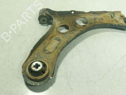 Used Right front suspension arm PEUGEOT 208 II (UB_, UP_, UW_, UJ_) e-208 (136 hp) 31060023