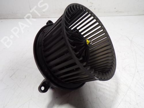 Used Heater blower motor Heater blower motor LANCIA VOYAGER MPV (404_) 2.8 CRD (RT, 53) (178 hp) 13621450 13621450