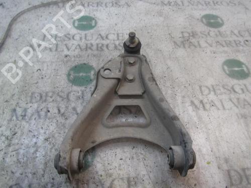 Used Left front suspension arm RENAULT CLIO I (B/C57_, 5/357_) 1.2 (5/357Y, 5/357K) (58 hp) 3832044