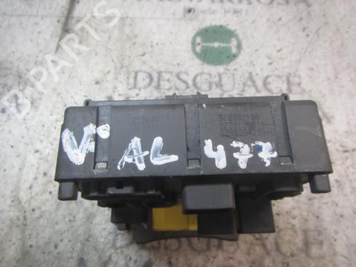 Fuse box RENAULT LAGUNA II (BG0/1_)  | BP3829810E1 