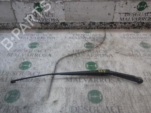 Used Front windshield wiper arm Front windshield wiper arm NISSAN NV200 / EVALIA Bus 1.5 dCi 85 (M20, M20M, M20K, M20KK) (86 hp) 3842286 3842286