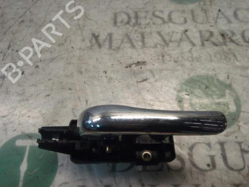 Used Rear left interior door handle Rear left interior door handle ALFA ROMEO 166 (936_) 2.4 JTD (936AXC00, 936AXD01) (175 hp) 4015597 4015597