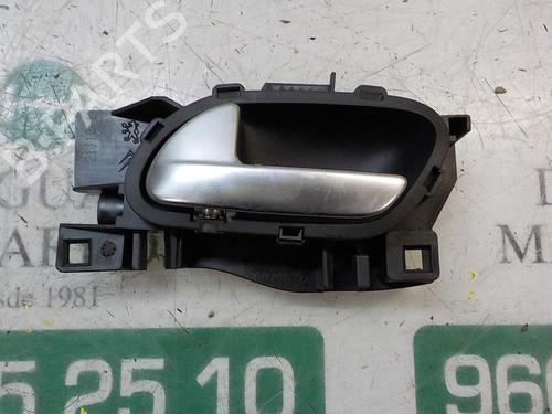 Used Front left interior door handle Front left interior door handle PEUGEOT 508 I (8D_) 2.0 HDi (163 hp) 3870982 3870982