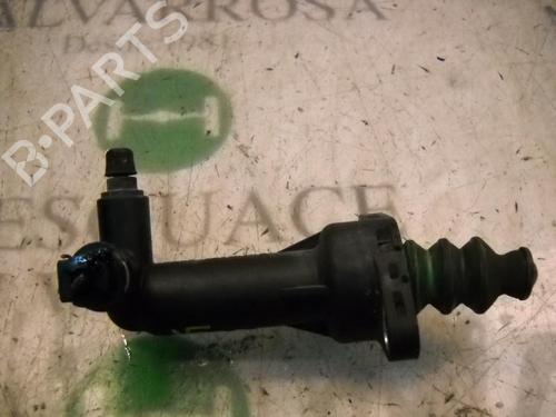 Used Clutch slave cylinder Clutch slave cylinder SEAT IBIZA III (6L1) 1.4 16V (75 hp) 14266997 14266997