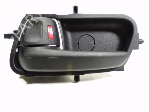 Used Front left interior door handle Front left interior door handle TOYOTA YARIS CROSS (MXP_) 1.5 Hybrid (MXPJ10) (116 hp) 15106595 15106595
