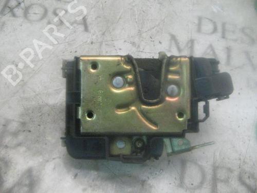 Used Front right lock VW POLO III (6N1) [1994-1999]  3751402